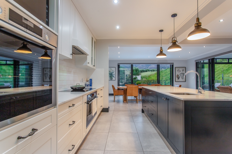 4 Bedroom Property for Sale in Franschhoek Western Cape